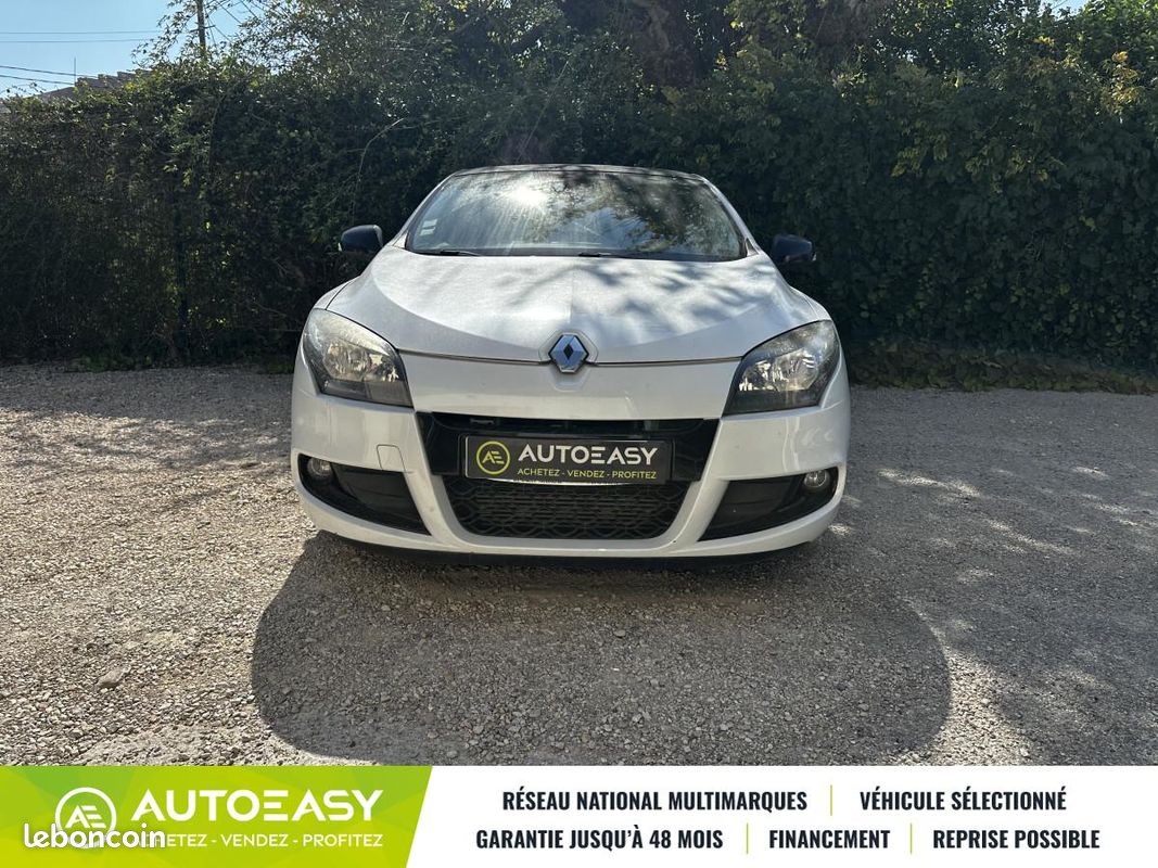 Renault Megane 3 Coupé 1.9 dCi 130ch FAP Monaco GP eco² Euro5 (image 8)