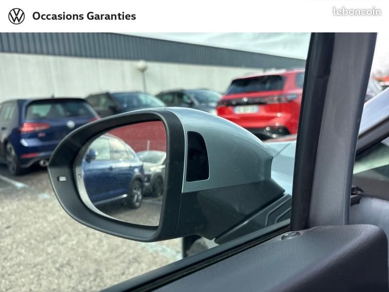 Volkswagen Golf 1.5 eHybrid 204ch VW Edition DSG6 (image 28)