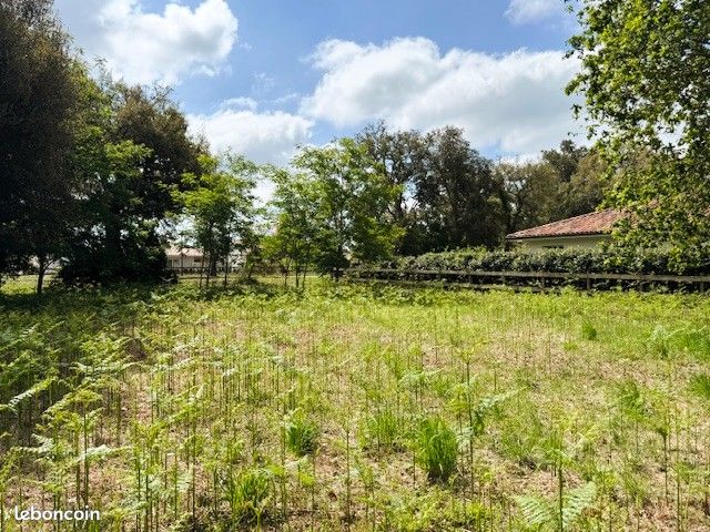 Terrain 800 m² · à Moliets-et-Maa · 262 500 €