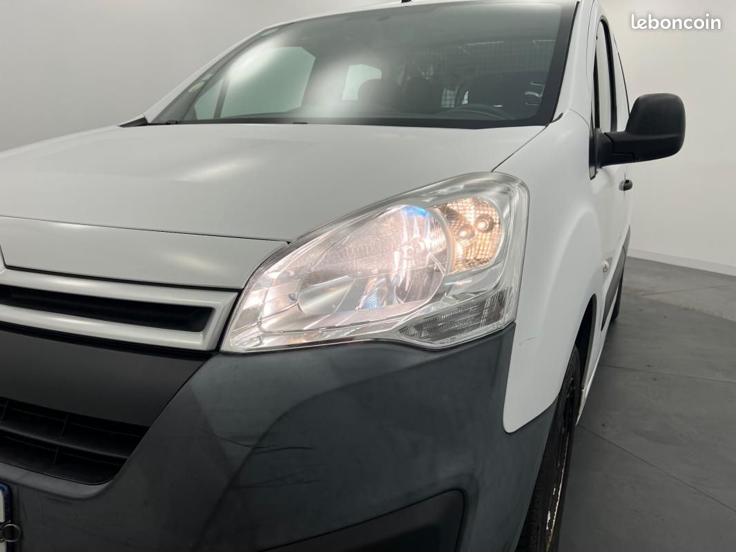 Citroën Berlingo CABINE APPROFONDIE CAB XL BLUEHDi 100 CONFORT (image 16)