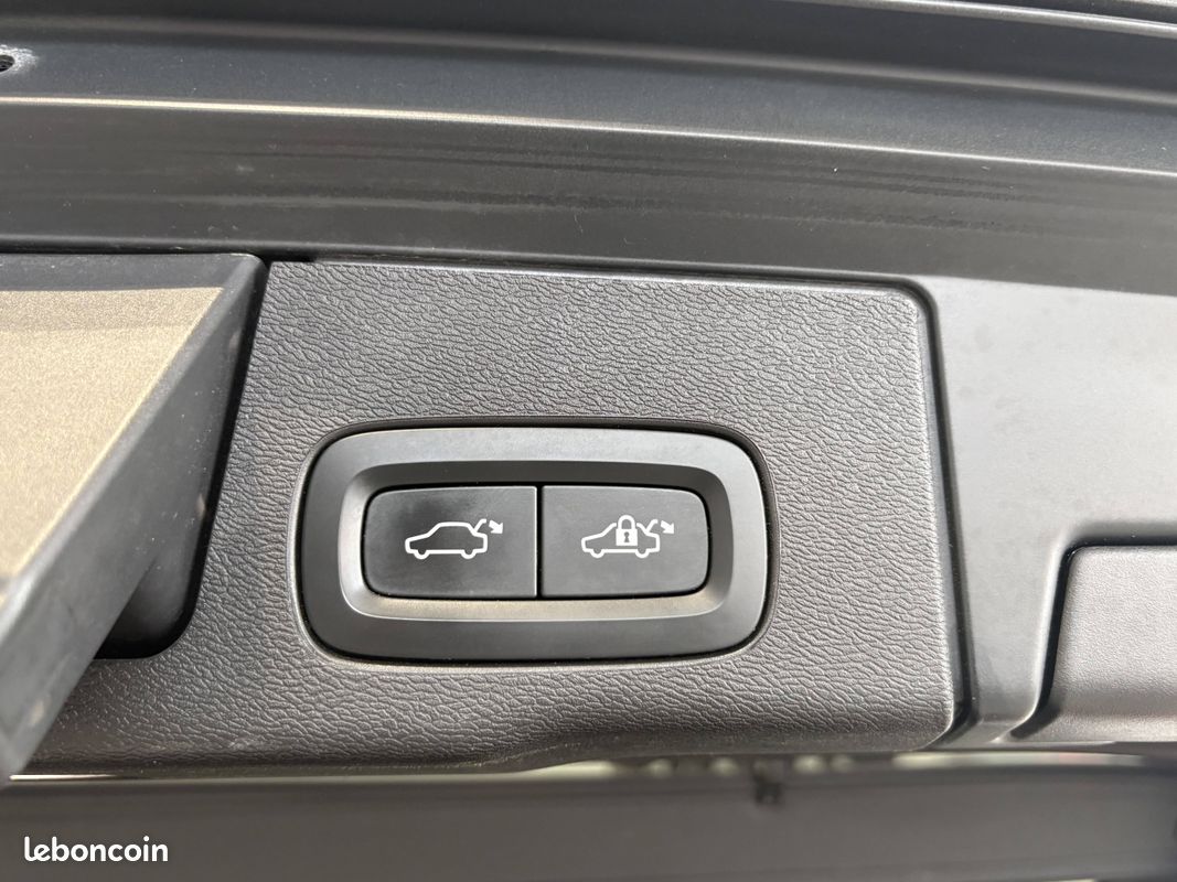 VOLVO XC60 T8 AWD 318 ch + 87 ch Geartronic 8 Polestar Engineered (image 7)