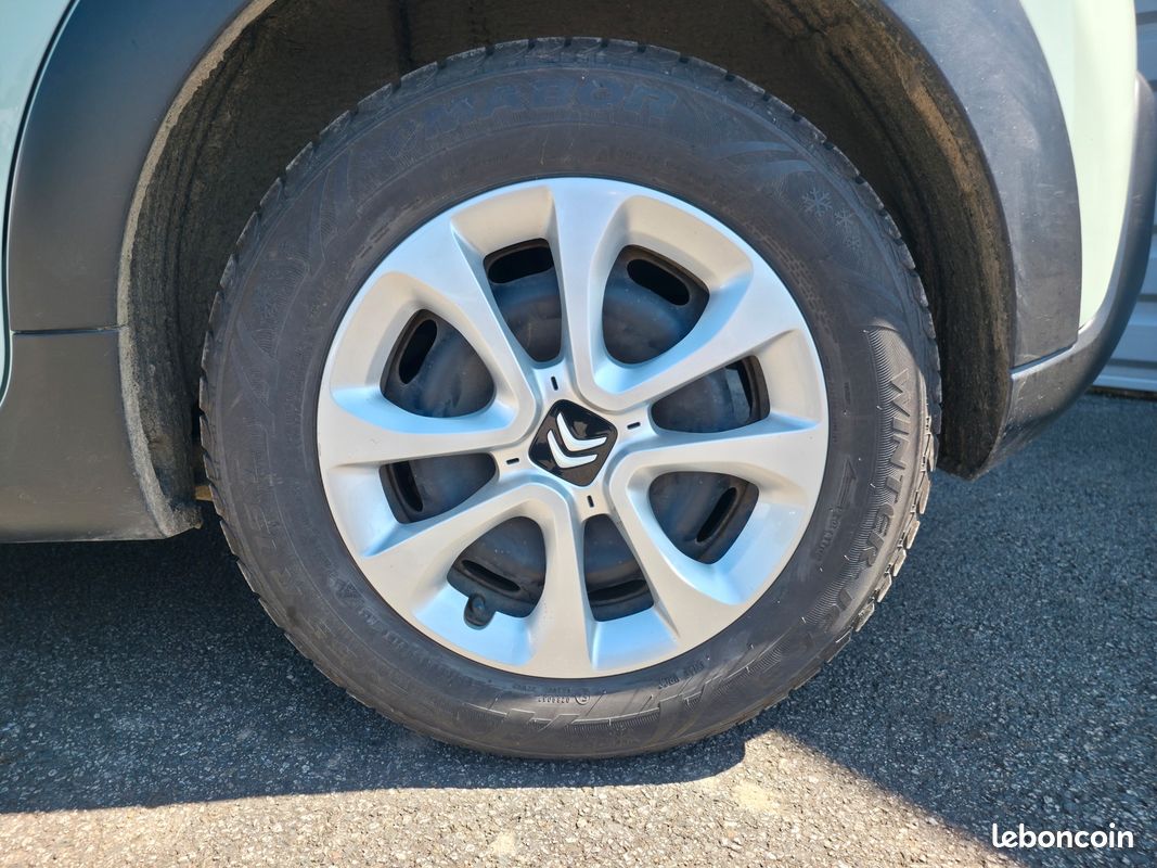 CITROEN C3 1.2 PURETECH 82 FEEL / DISTRIBUTION a JOUR (image 21)
