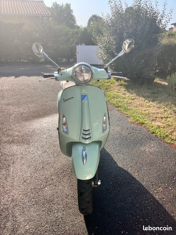 Vespa primavera 4t 50cc (image 1)