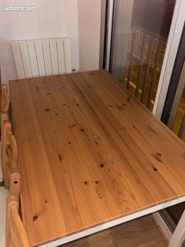 IKEA Table + 4 chaises Pinntorp Bon Etat (image 7)