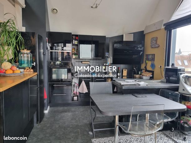 https://img.leboncoin.fr/api/v1/lbcpb1/images/3d/1e/a9/3d1ea91bb17513aca593759d126322f5e9711b0f.jpg?rule=ad-image