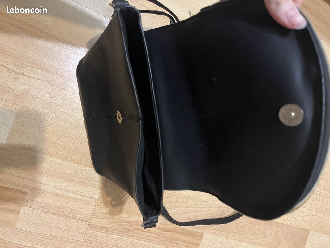 Sac bandoulière Primark noir (image 3)