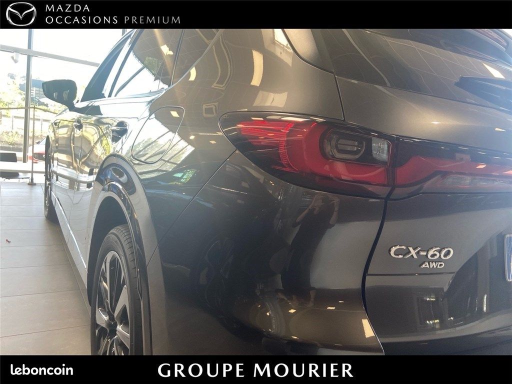 Mazda CX-60 2025 2.5L E-SKYACTIV PHEV 327 CH AWD BVA8 Homura Plus (image 17)