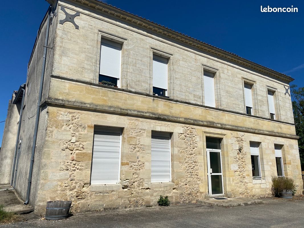 Appartement 4 pièces 121 m² · à Villenave-d'Ornon · 121 m² · 1 110 €