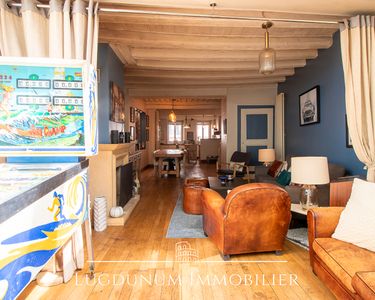 Maison 699 000 € - 202 m²