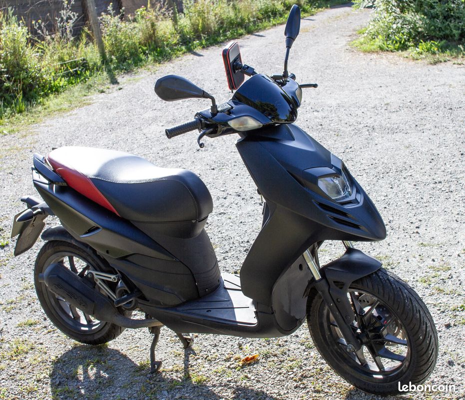 Motard Usato Aprilia Sr Motard 50 Prezzo Scooter 50 Usate Aprilia