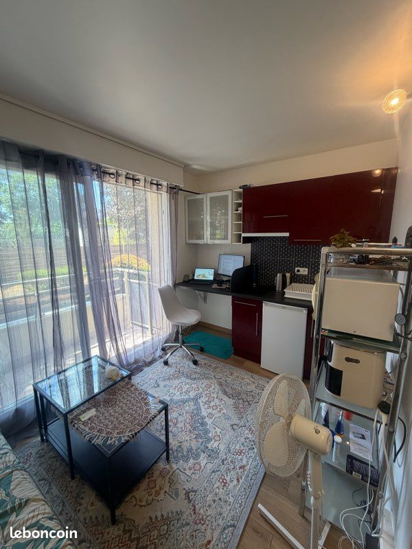 Appartement 1 pièce 16 m² · à Rueil-Malmaison · 16 m² · 750 €