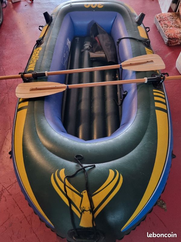 Vends bateau gonflable (image 1)
