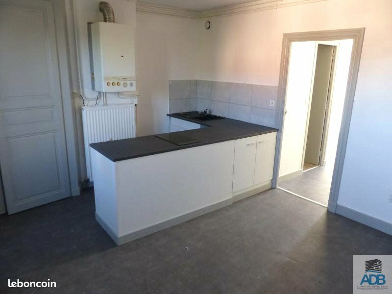 Appartement 2 pièces 32 m² · à Roanne · 32 m² · 315 €