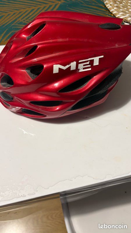 Casque met estro mips rouge (image 1)