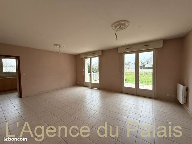 https://img.leboncoin.fr/api/v1/lbcpb1/images/3d/25/da/3d25da090edd1c80bafcf42a413c540b2ac2d373.jpg?rule=ad-image
