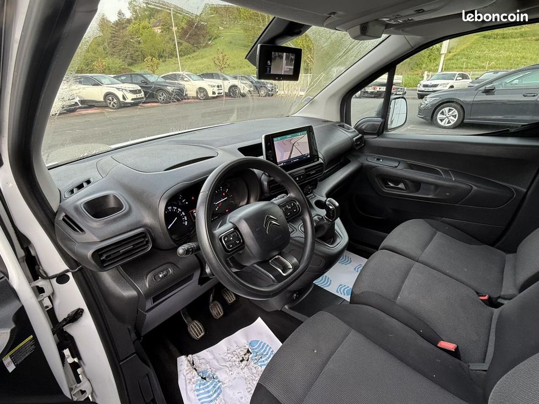 CITROEN BERLINGO 1.5 BlueHDi - 75 Fourgon M Worker 1000 kg TVA RECUPERABLE + ATTELAGE + CAMERA AR (image 10)