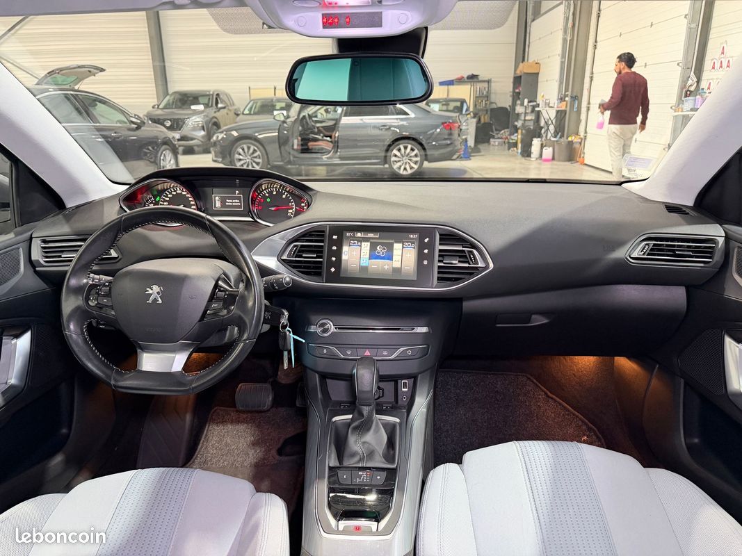 Peugeot 308 2.0 hdi 150 ch eat 6 allure en boite automatique / toit panoramique / aide au stationnement / garantie (image 4)