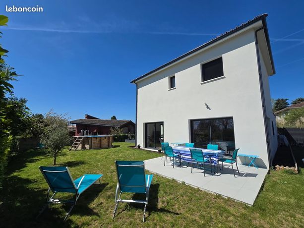 Maison contemporaine de 114m2 au calme avec piscine