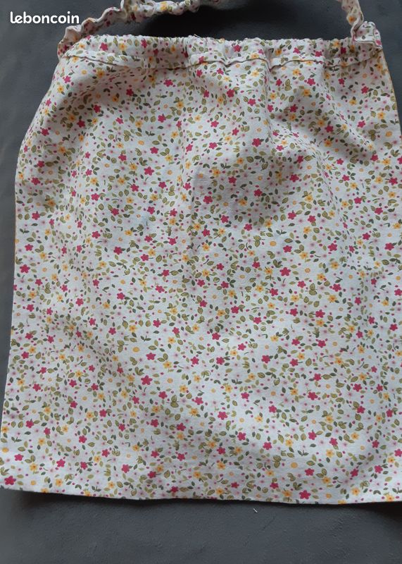 Serviette de table "maternelle" neuve (image 2)