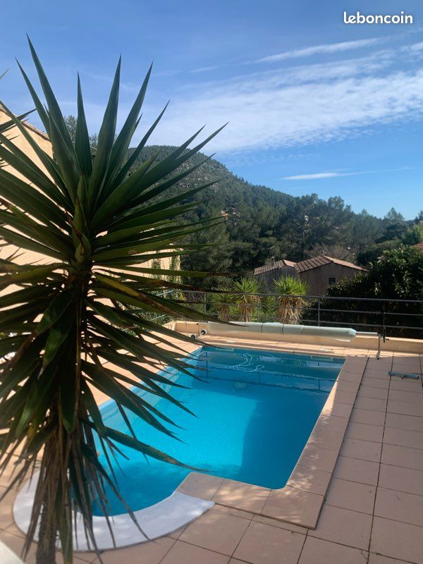 Maison 5 pièces 130 m² · à Solliès-Toucas · 130 m² · 439 000 €