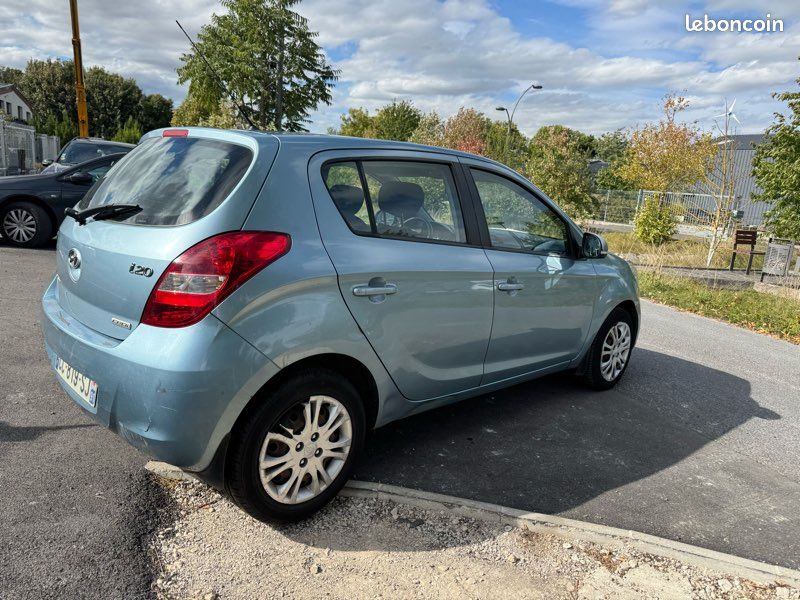 Hyundai i20 1.4 crdi pack color confort (image 3)