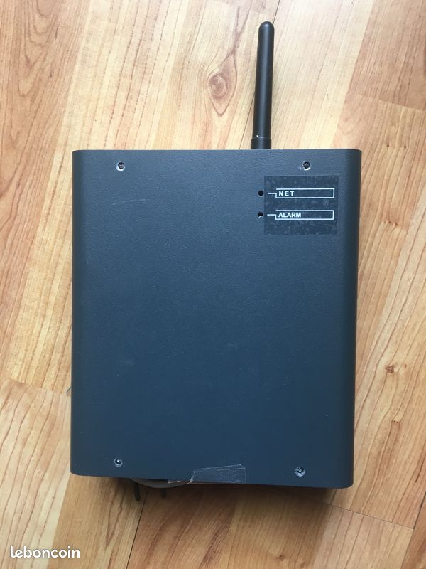 URMET transmetteur d'alarme WEBU 4G PA137 (image 1)