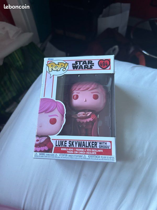 Figurine pop Star Wars Luke et grogu spécial Saint-Valentin, elle est toute neuve encore dans la boîte, elle n’a jamais été ouverte (image 1)