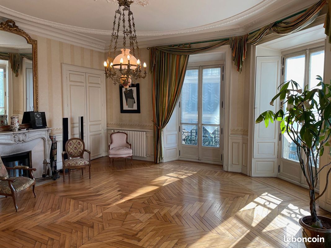 Appartement 8 pièces 220 m² · à Rennes · 220 m² · 707 200 €