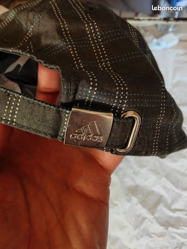 Casquette Adidas grise (image 4)
