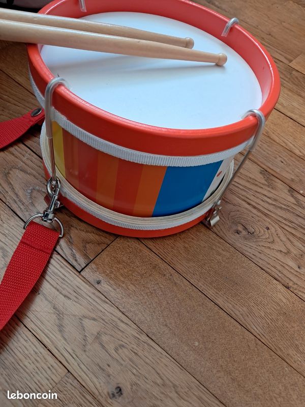 Tambour en bois pour - 14 cm - Sangle de transport réglable - Instrument de musique en bois naturel pour de 2 à 5 ans - Jouet rythmique pour la