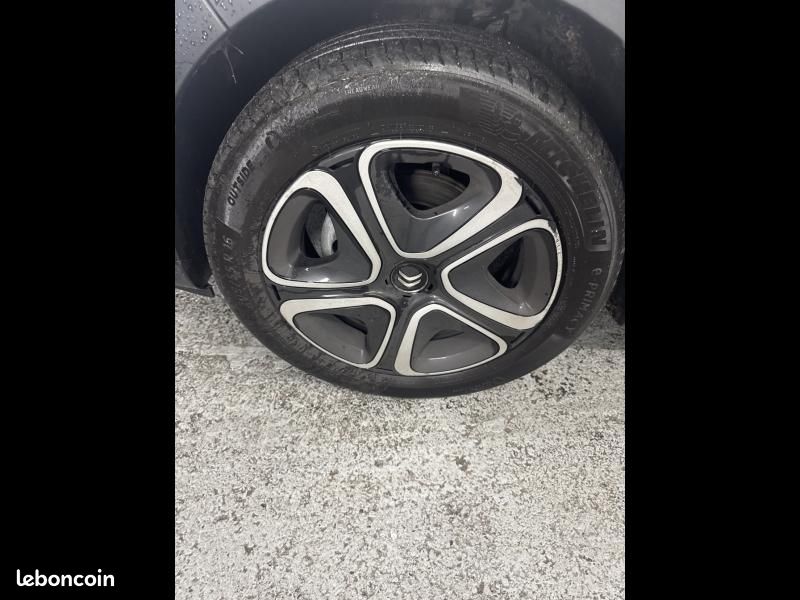 Citroen C3 1.2 PureTech 83ch S&S Shine (image 8)