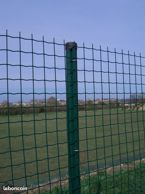 Affaire du moment – grillage soudé vert 1,80 m au prix du 1,50 m (image 1)