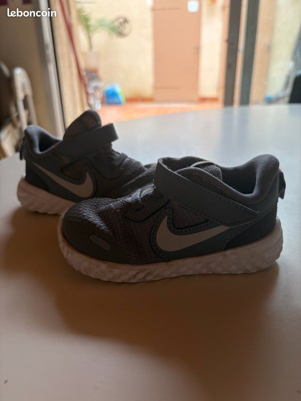 Chaussures (image 1)