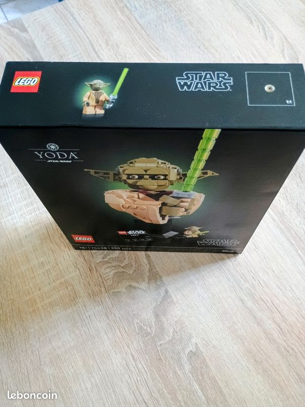 LEGO Star Wars 75438 - Yoda - Collector Neuf et scellé (image 4)