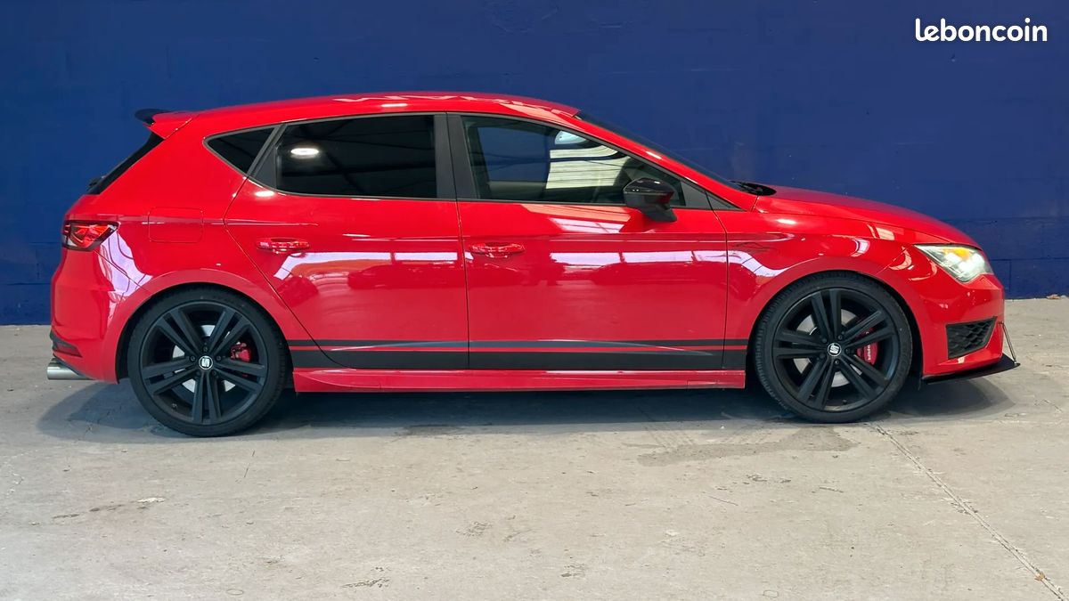 Seat Leon 2.0 280ch Cupra - Suivi complet - Sièges chauffants - Flexfuel (Éthanol) - Seat Sound - Modes de conduite (image 6)