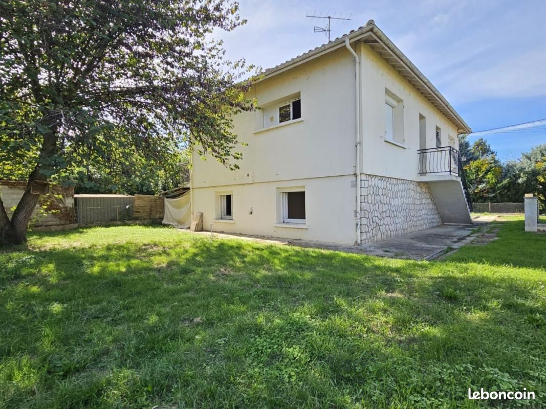 Maison 5 pièces 119 m² · à Aiguillon · 119 m² · 108 000 €