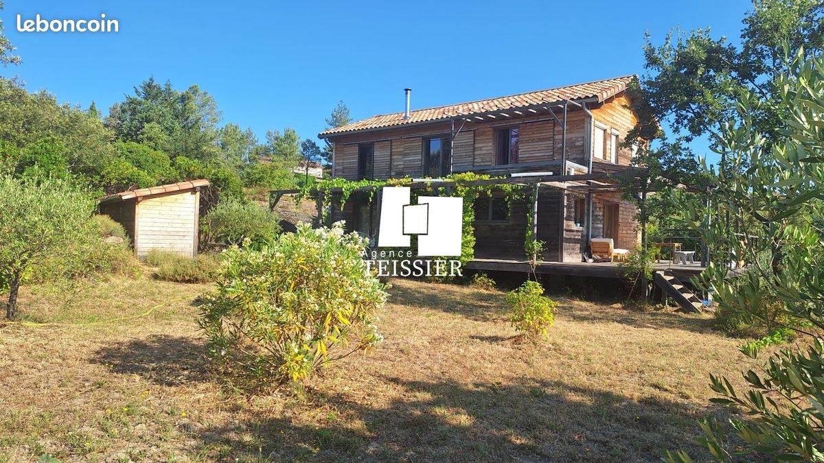 Maison 4 pièces 139 m² · à Banne · 139 m² · 590 000 €