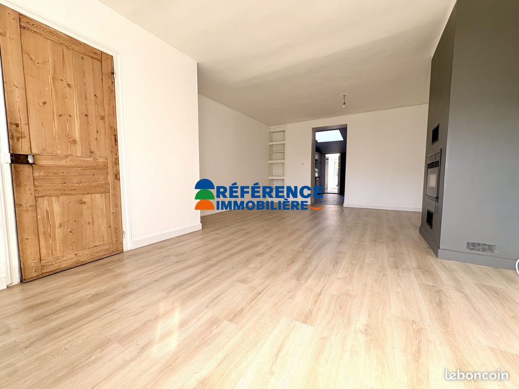 Maison 6 pièces 118 m² · à Wambrechies · 118 m² · 364 000 €