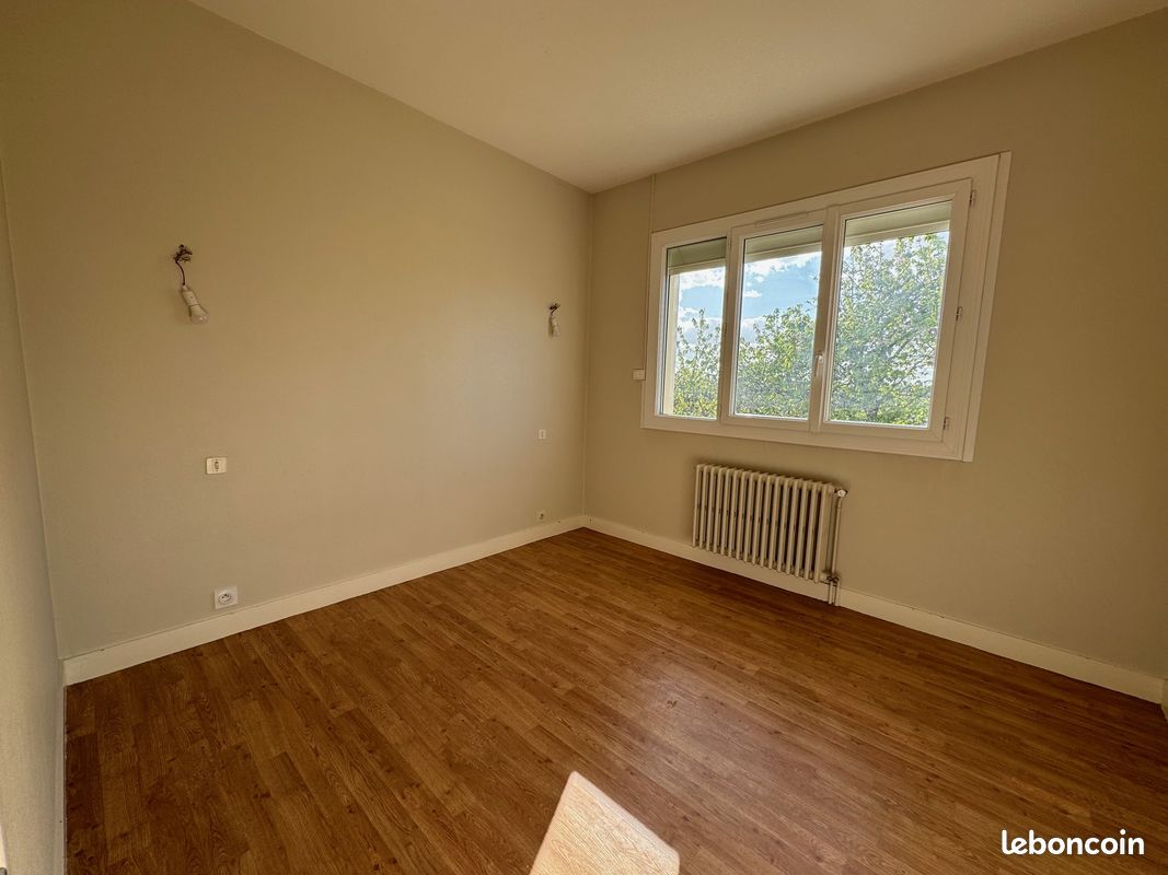 Pavillon 6 pièces 152 m² - Feytiat 87220 (image principale 4)