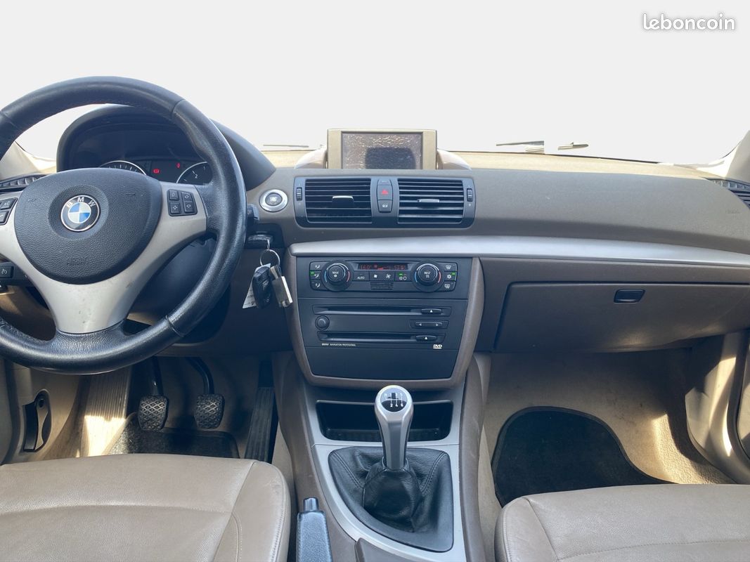 BMW SERIE 1 E87 118d Luxe (image 15)