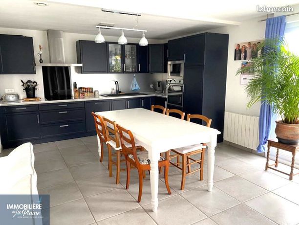Maison 3 pièces 80 m²