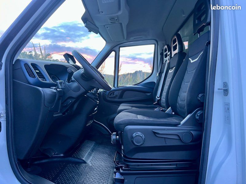 Iveco daily 35C16 Frigorifique / Frigo 14m3 (image 5)