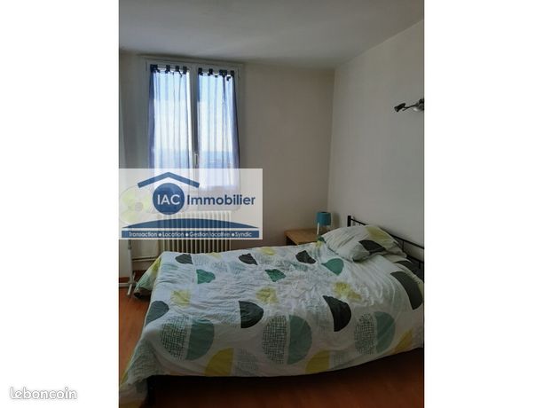 https://img.leboncoin.fr/api/v1/lbcpb1/images/3d/33/8d/3d338d78e8e2f2b6bba7c3077dde27480ef78b18.jpg?rule=ad-image