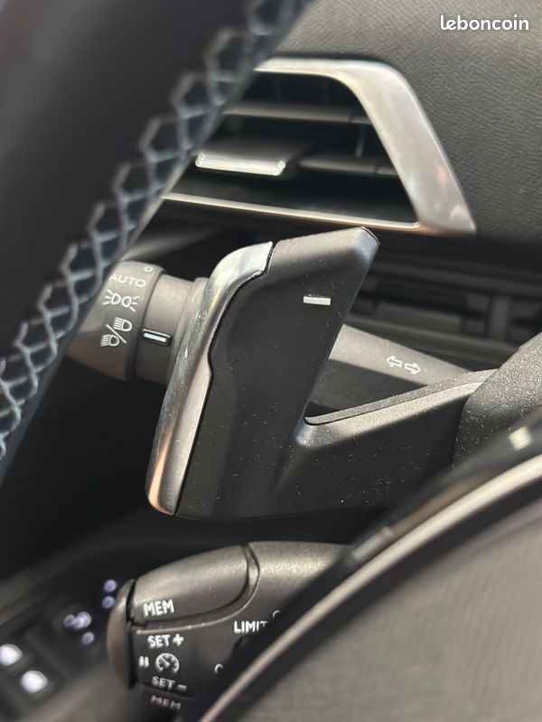 Peugeot 3008 generation-ii 1.6 bluehdi 120 active business eat bva start-stop (image 22)