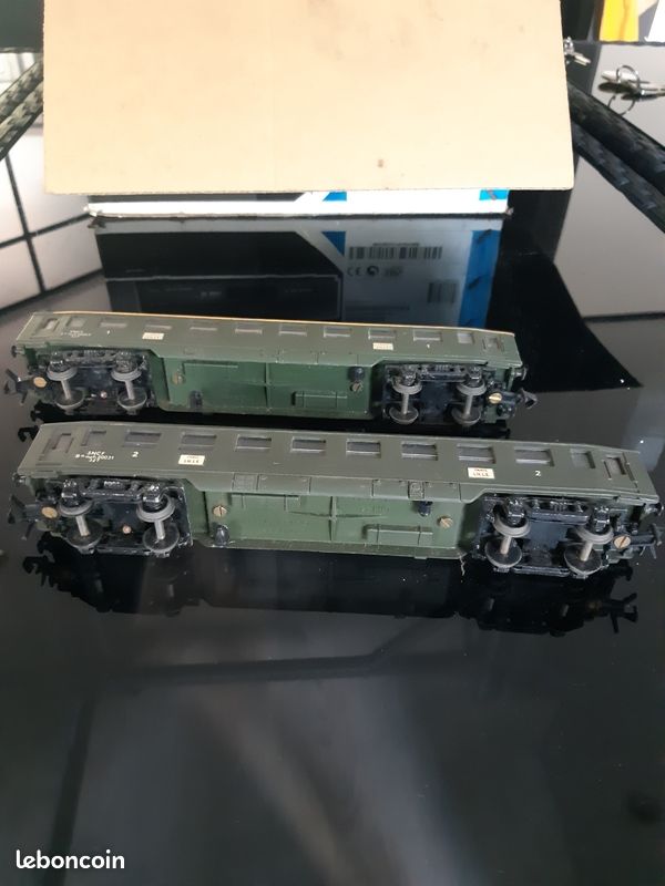 Lot De 3 Wagons Voyageurs Hornby - Paris-Lille - Vert - Bon état - Pour Réseau De Train Miniature