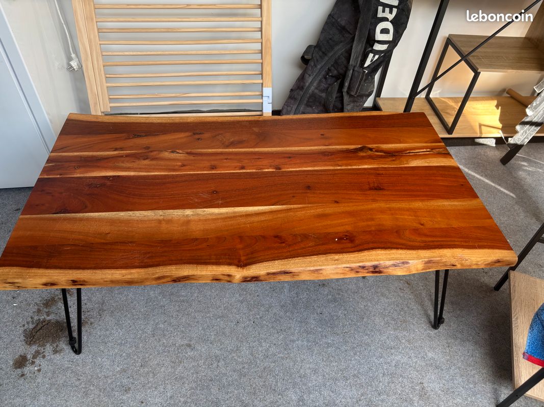 Table basse en bois (image 1)