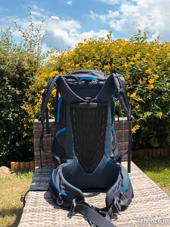Sac à Dos Gregory Trailflex Stout 45 – 45L, Bleu, Suspension VersaFit, Housse Pluie Incluse, Pour Randonnées Rapides