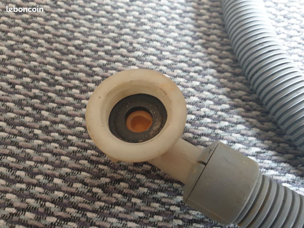 Tuyau aquastop complet Bosch / Siemens SN24D200EU - Lave vaisselle ... - Vente Pièces Ménager Tuyau aquastop complet Bosch / Siemens SN24D200EU - Lave vaisselle ... - Vente Pièces Ménager