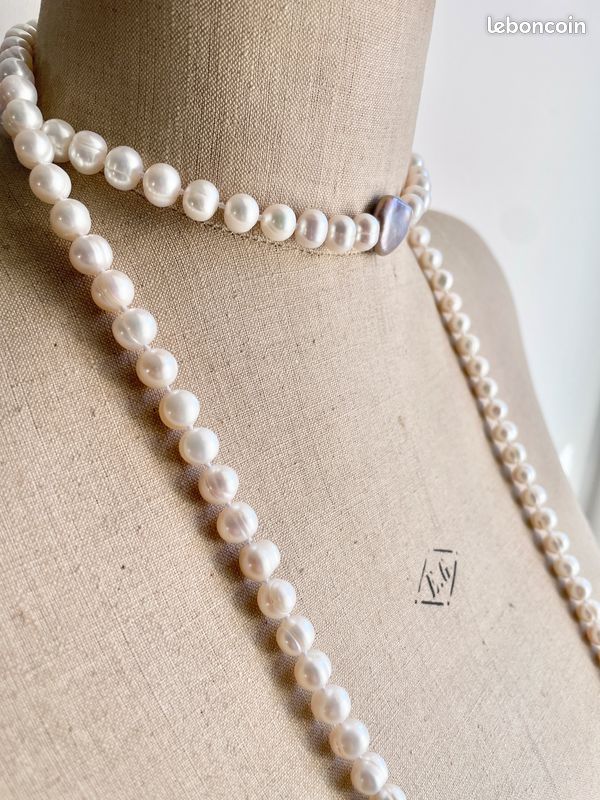Collier Sautoir Perles De Verre Teintées Blanc Marbré - Longueur 140 Cm - Occasion