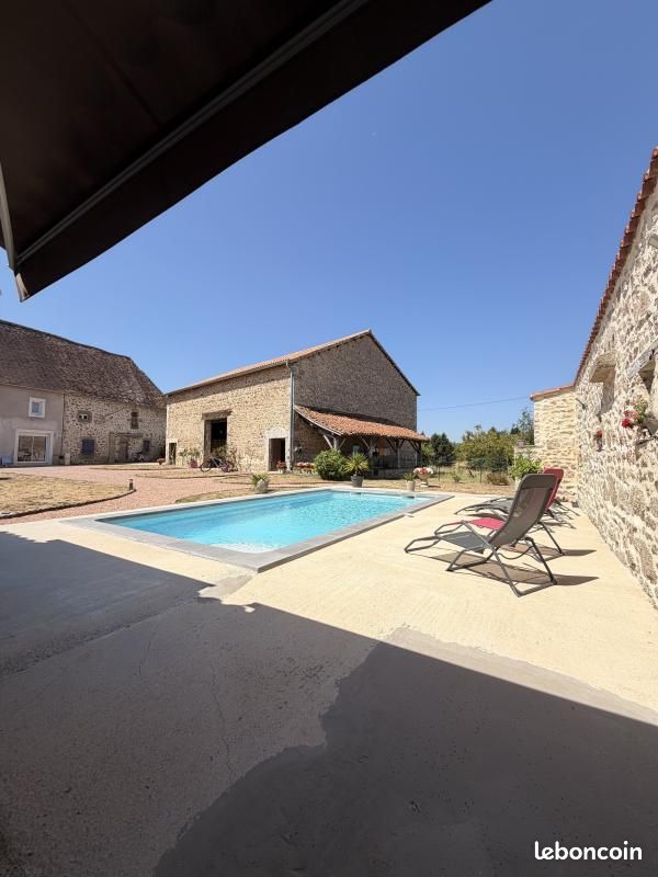 Maison 7 pièces 180 m² · à Piégut-Pluviers · 180 m² · 343 915 €